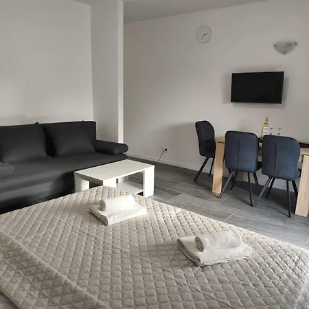 Tourist Port Apartman