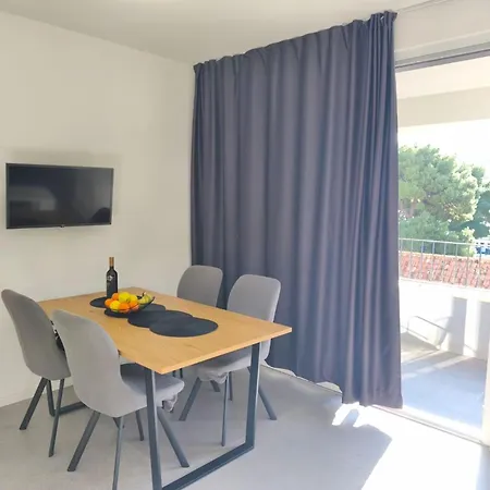 Tourist Port Apartman
